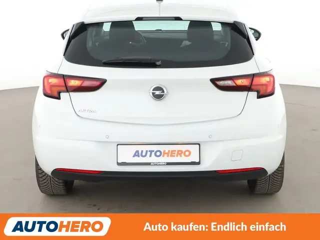 Opel Astra view 5