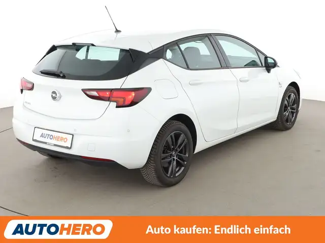 Opel Astra view 6