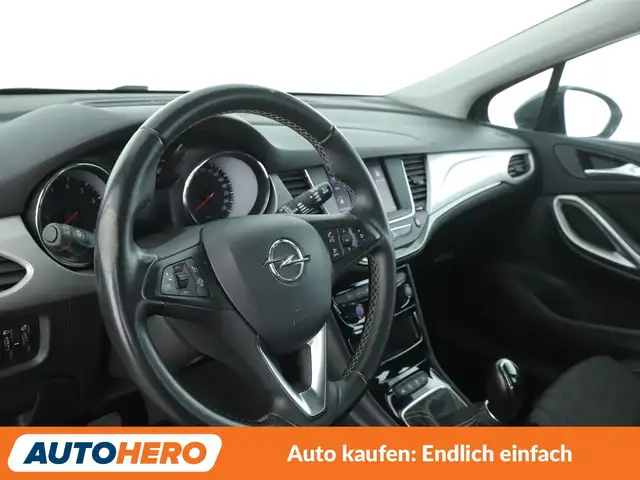 Opel Astra view 11