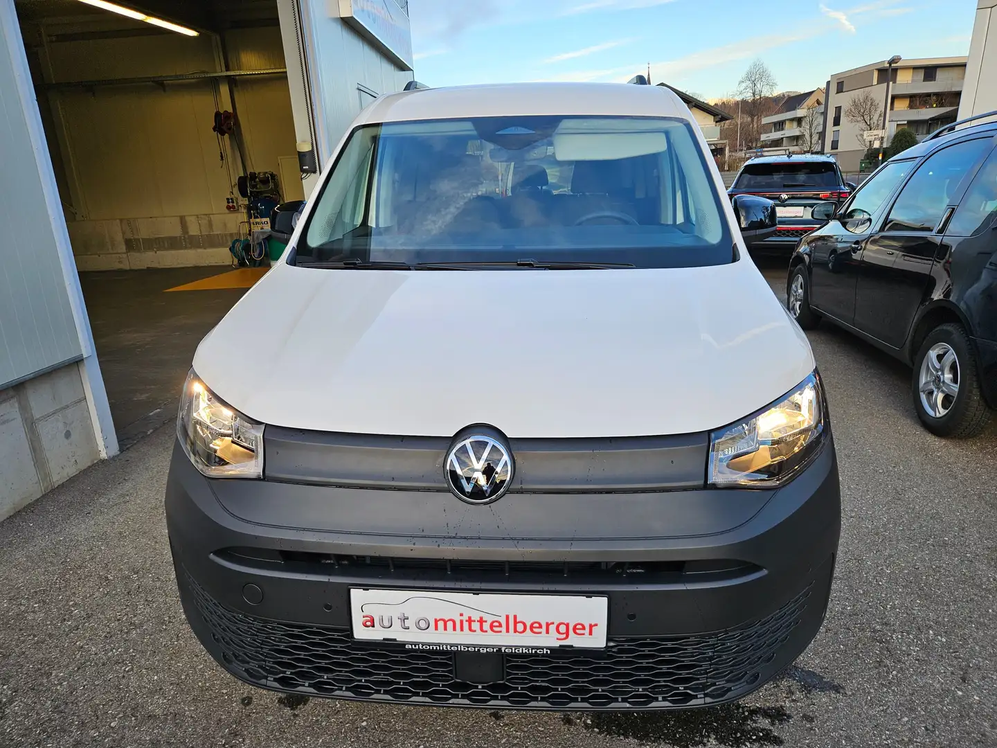 Volkswagen Caddy TDI 4Motion "AHV, App-Connect, ACC" Weiß - 2