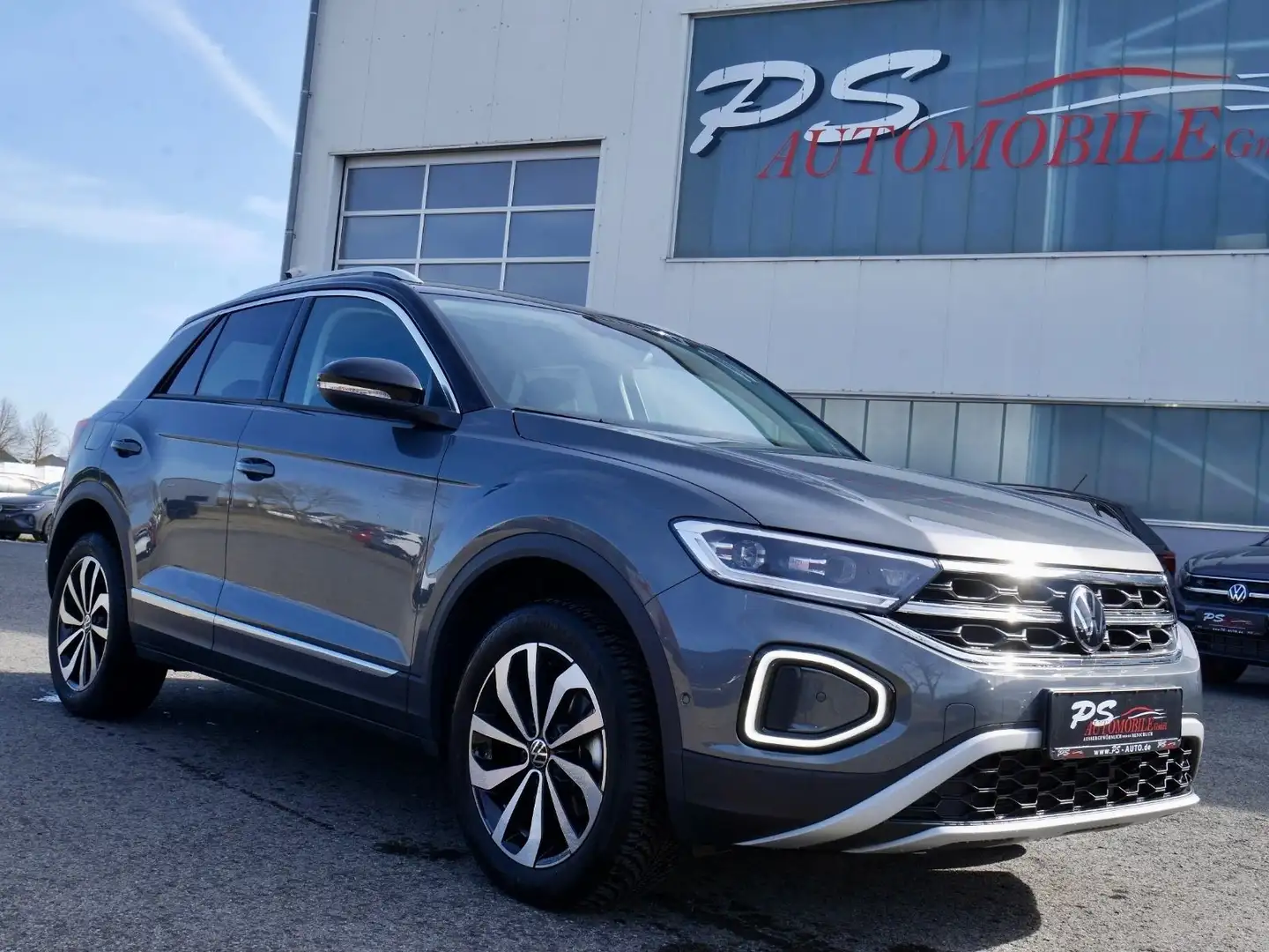 Volkswagen T-Roc 1.5 TSI DSG"Style"AHK+LED+Massage+App+Kam. Grau - 2