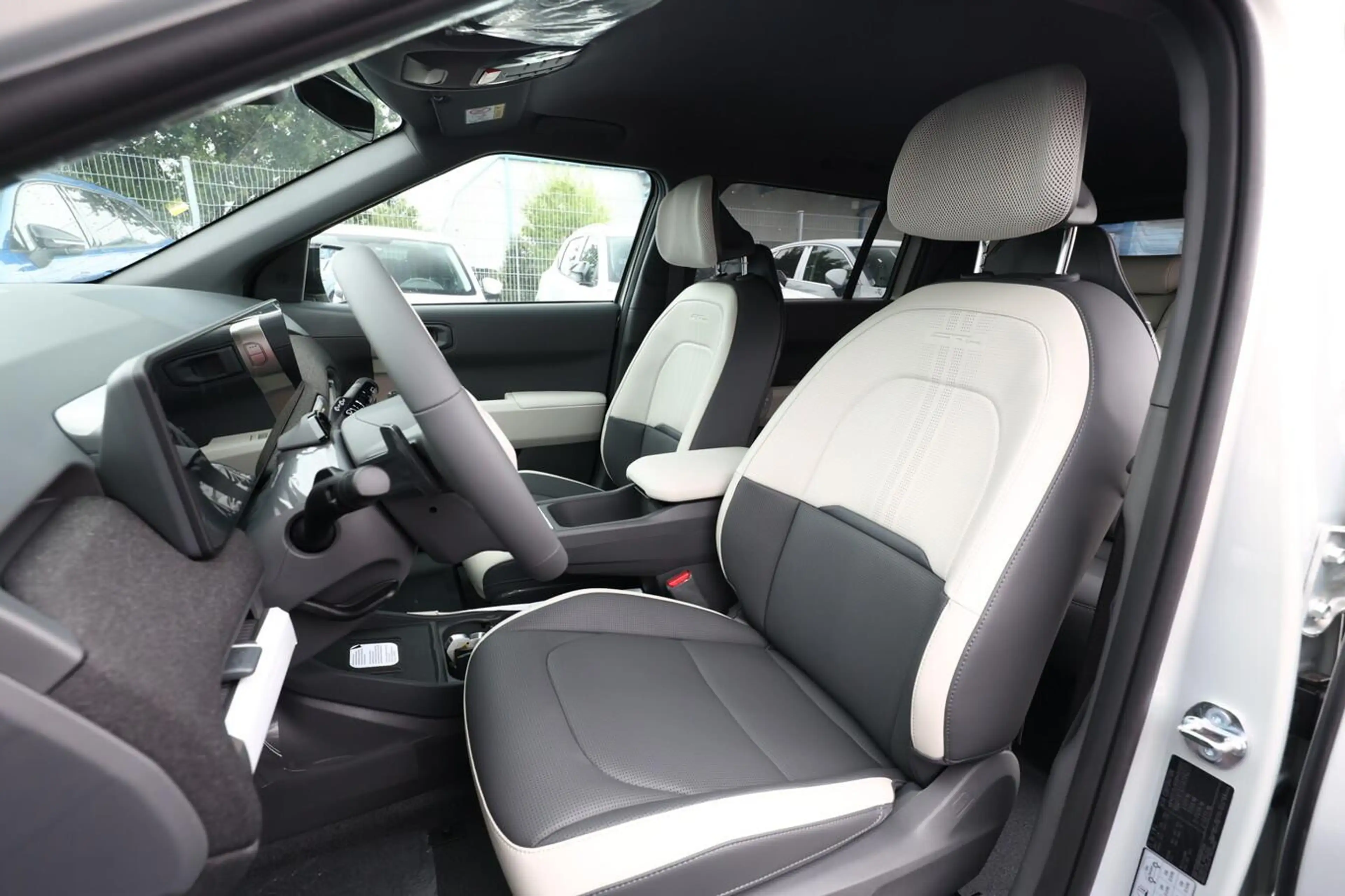 Kia EV3 GT-line 81,4kWh LED+ ACC Wärmep eHK Keyl SHZ 15... — photo 6