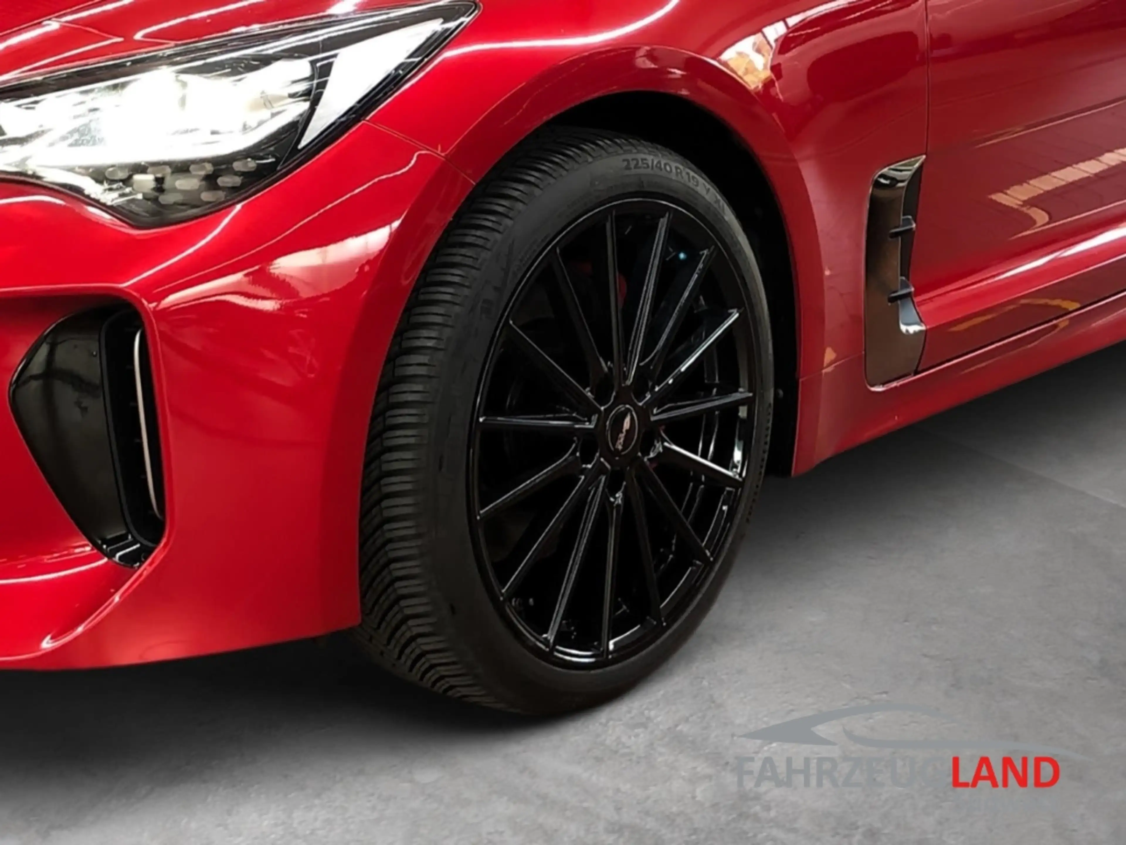Kia Stinger GT 4WD 3.3 V6 T-GDI Schiebedach Klima PDC Navi Bre — photo 6