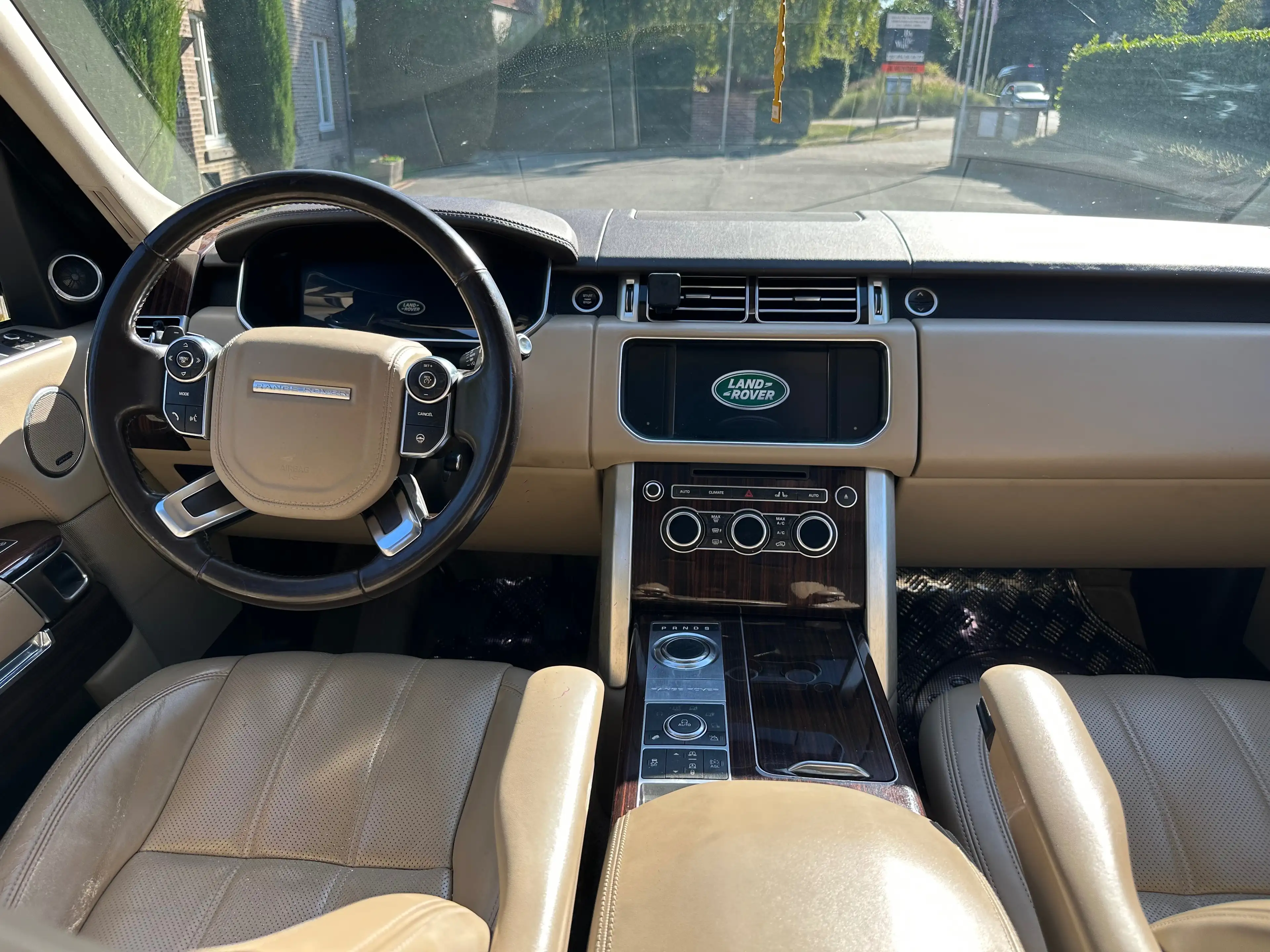 Land Rover Range Rover Range Rover 4.4 SDV8 Vogue — photo 9