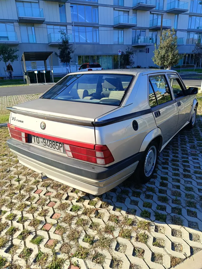 Alfa Romeo 75 2.0i ts - 2