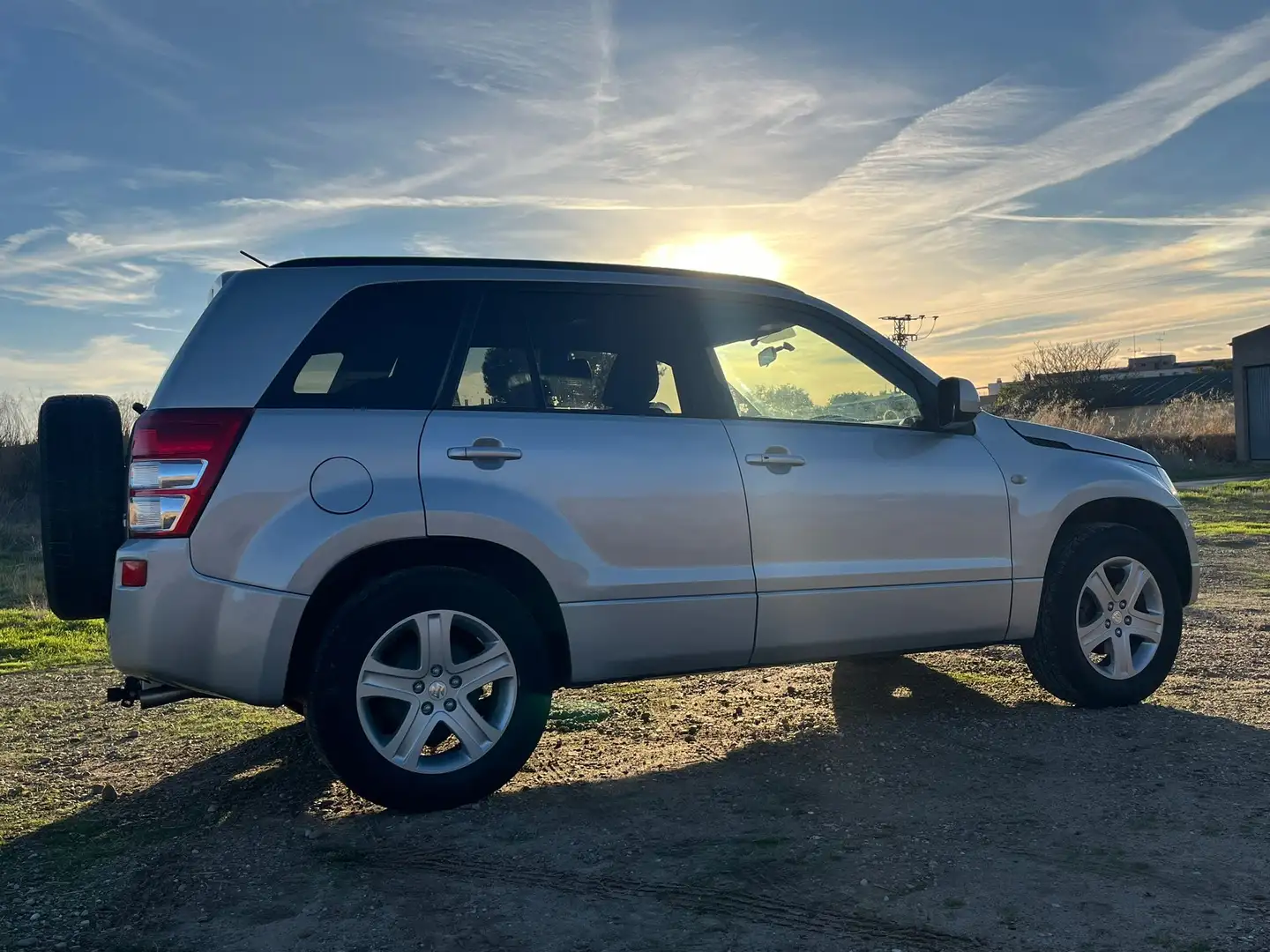 Suzuki Grand Vitara 2.0 JLX-AL - 2