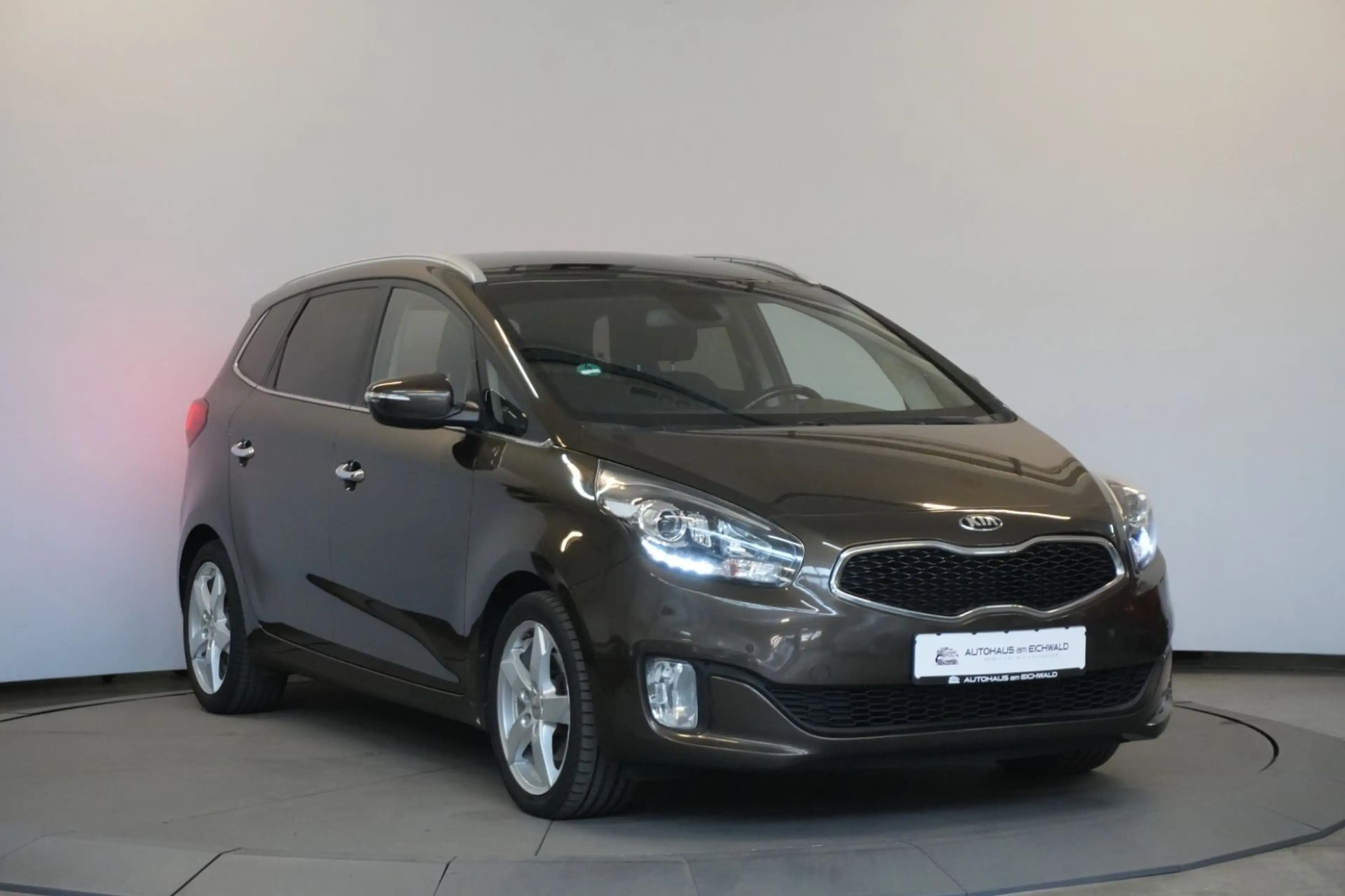 Kia Carens 1.7 CRDi Spirit Automatik Kamera 7Sitzer — photo 7