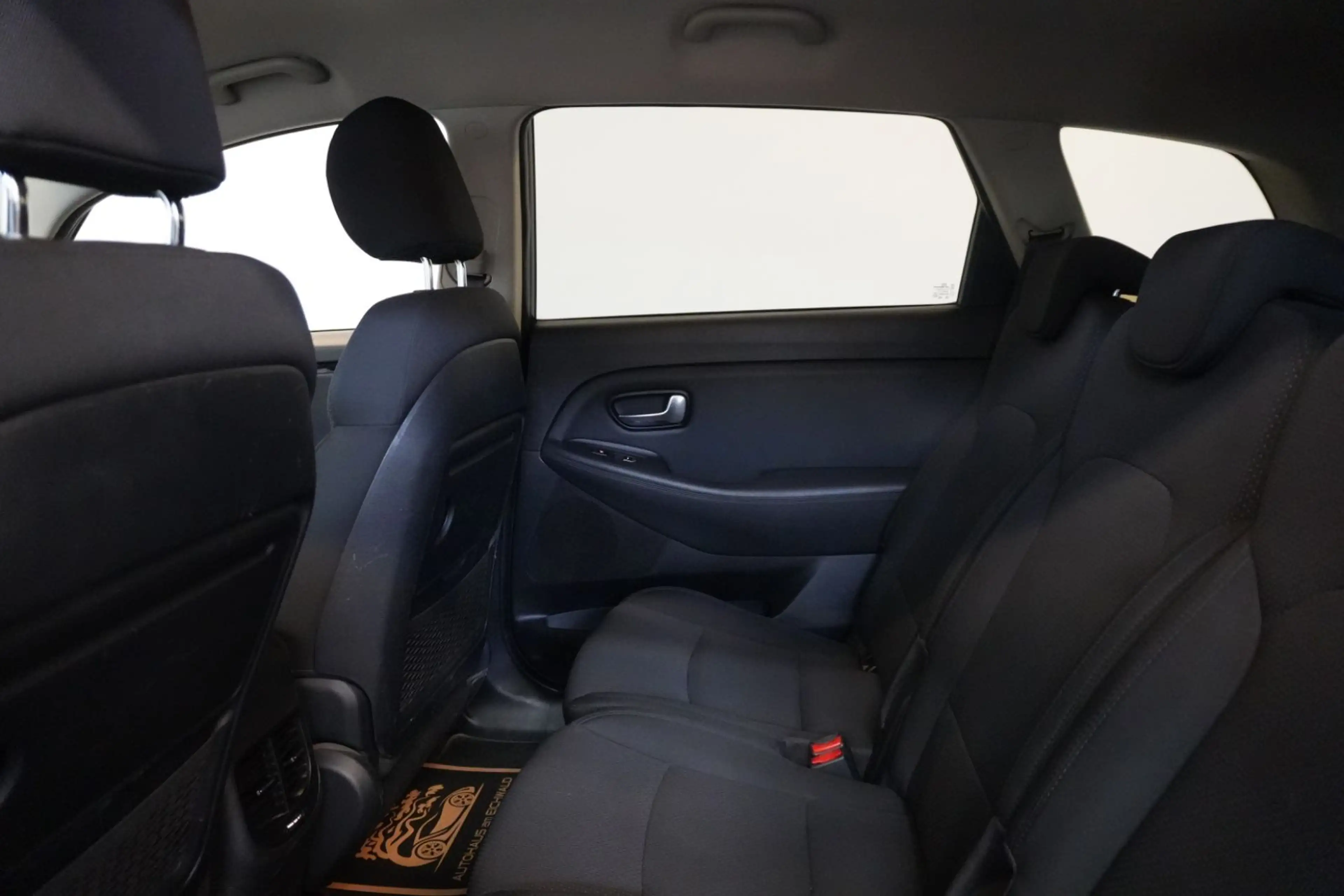 Kia Carens 1.7 CRDi Spirit Automatik Kamera 7Sitzer — photo 13