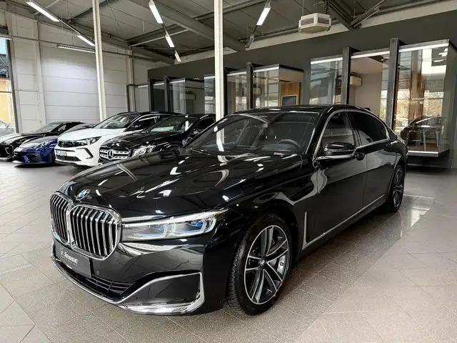 BMW 750 iL xDrive Executive Lounge TV* Pano Laser HUD