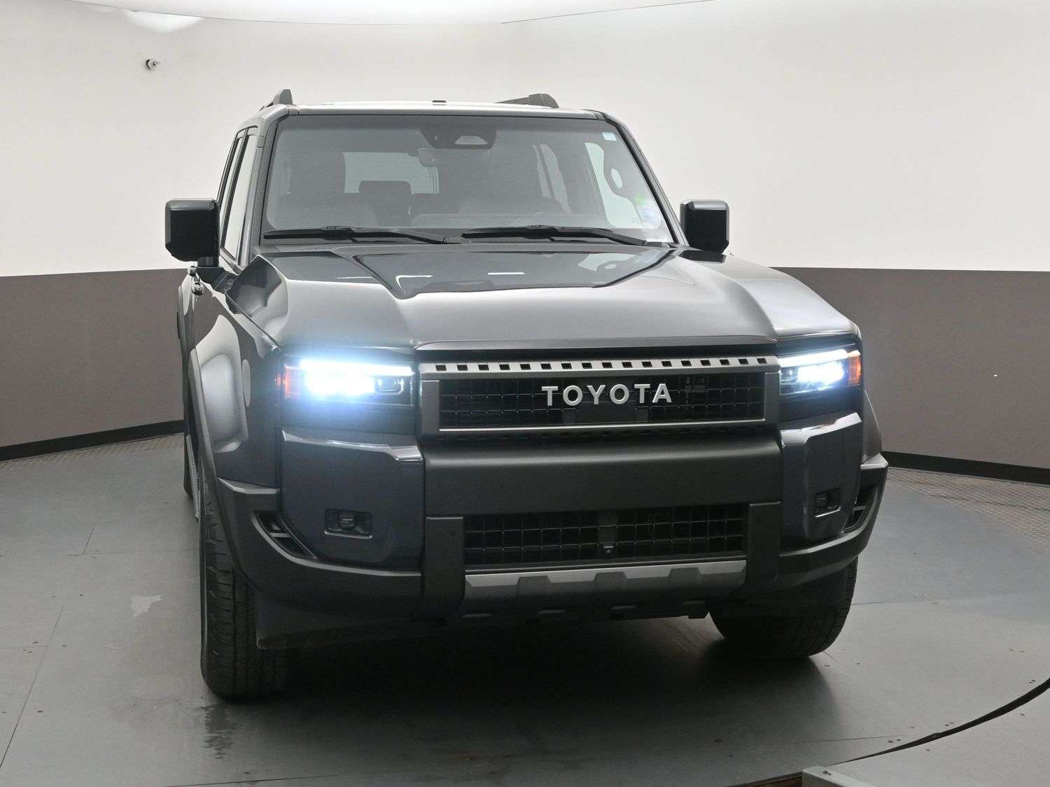 2025 Toyota Land Cruiser Standard Package Leather I Sunroof I Heated & Vent — photo 1