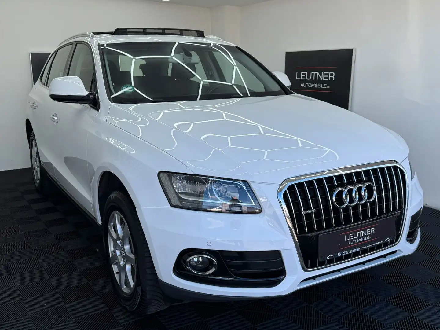 Audi Q5 2.0 TDI Quattro*AHK*Pano* Blanc - 1
