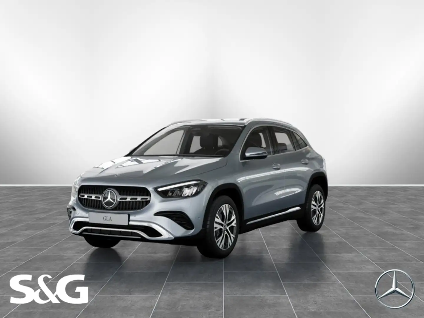 Mercedes-Benz GLA 180 AHK+TOTWINKEL+KAMERA+SPURHALTE+LED+18" Silber - 1