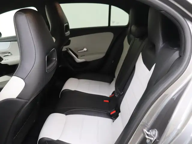 Mercedes-Benz A-Class view 12