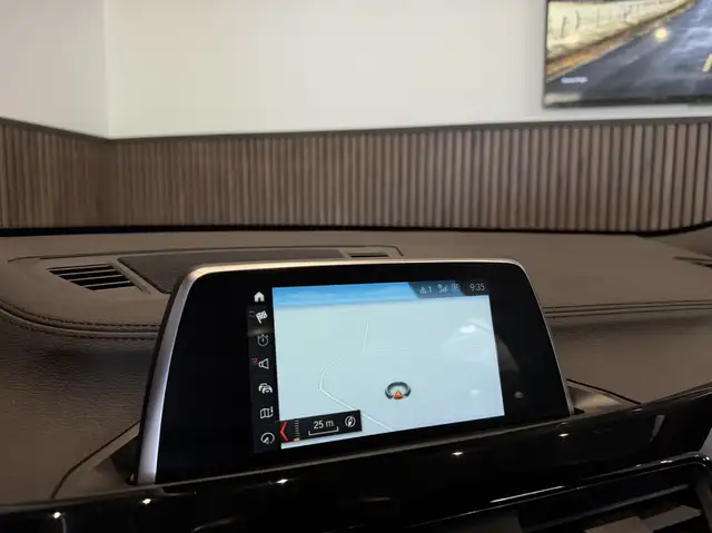 BMW X2 view 11