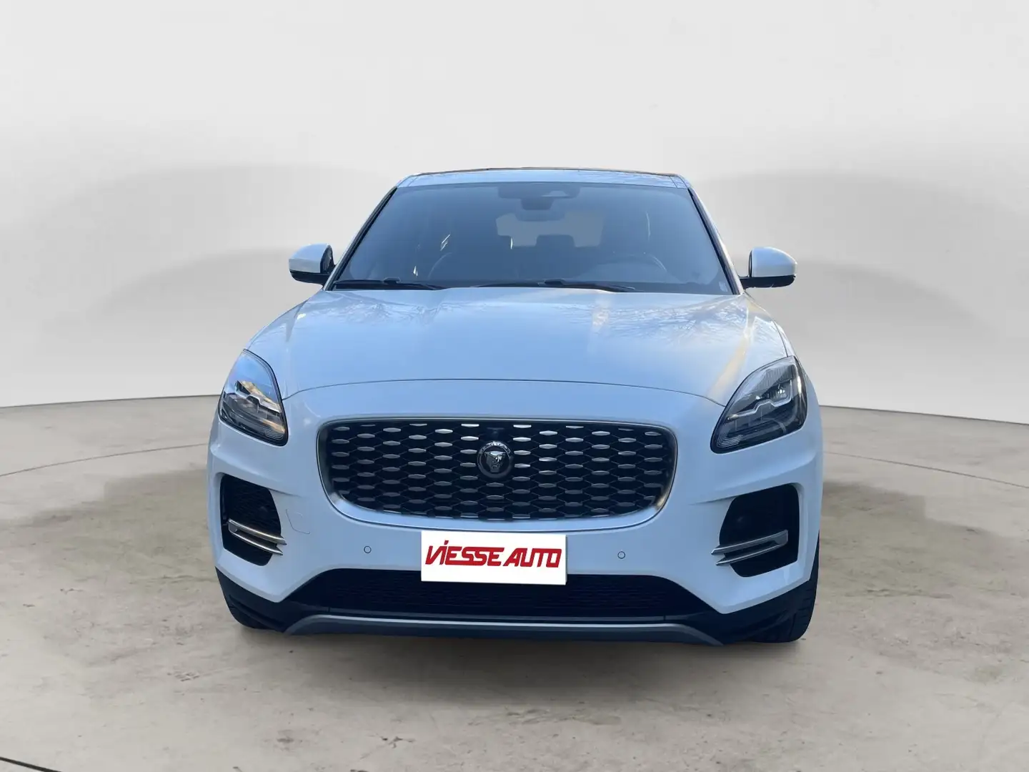 Jaguar E-Pace E-Pace 2021 2.0d i4 mhev SE awd 204cv auto Bianco - 2