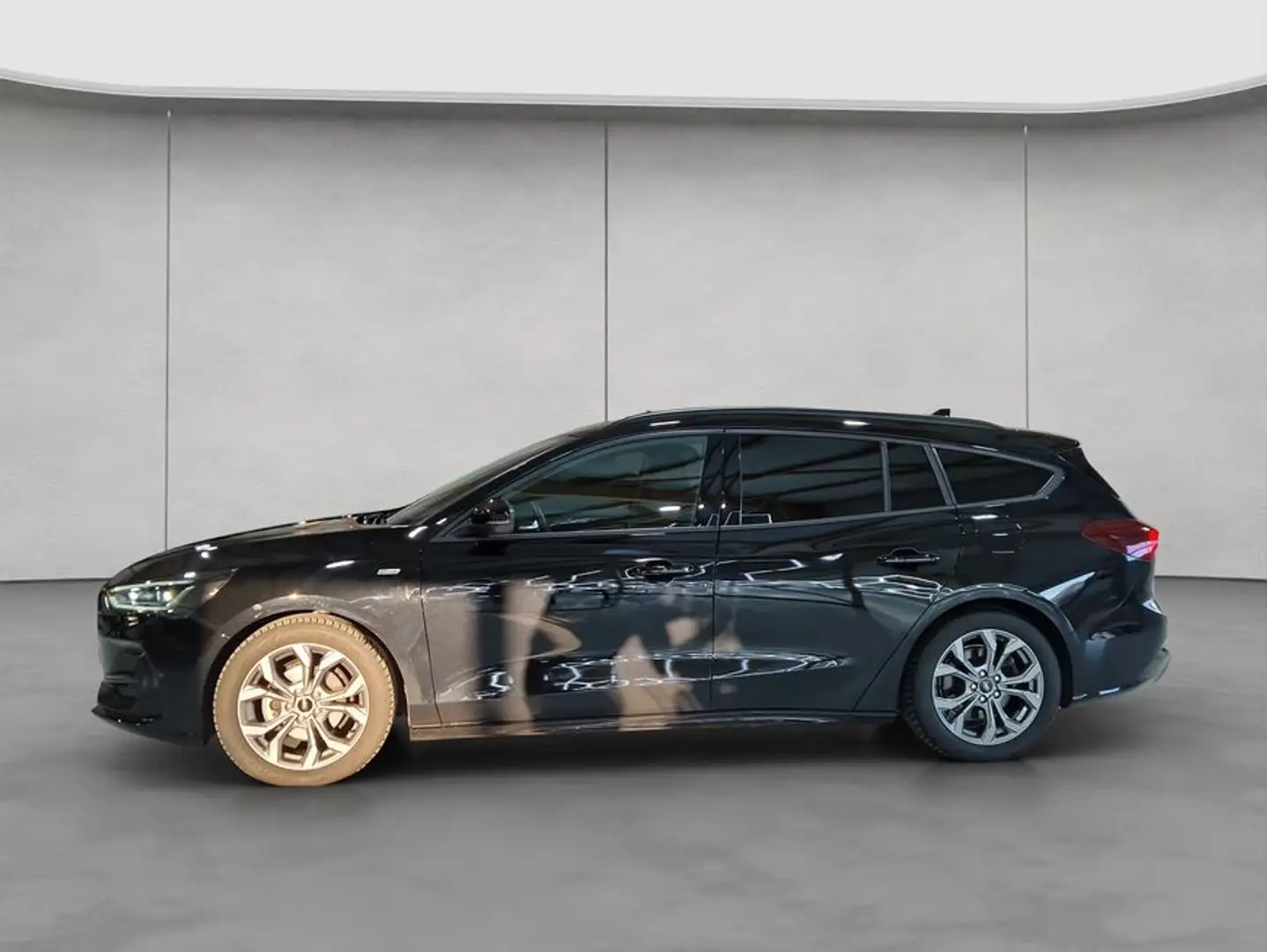 Ford Focus Turnier 1.0 Hybrid Aut. ST-LINE X *AHK*PANO Negro - 2