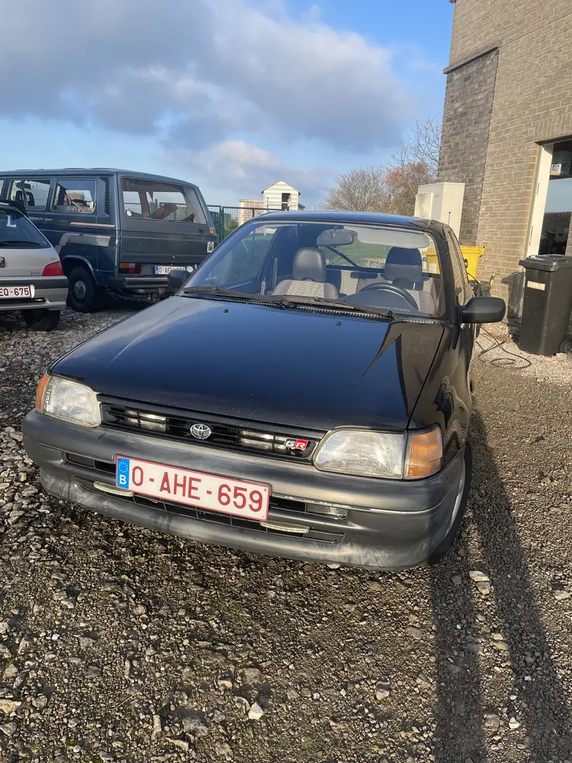 Toyota Starlet venizi Zwart - 1