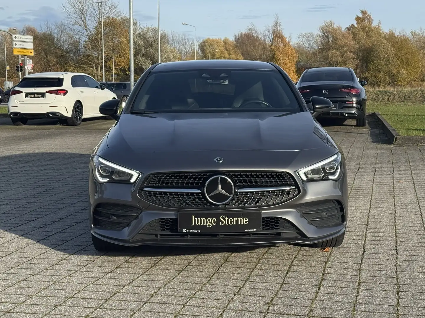Mercedes-Benz CLA 250 CLA 250 e SB AMG Line/Navi/Distronic/Styling/LED Сірий - 2