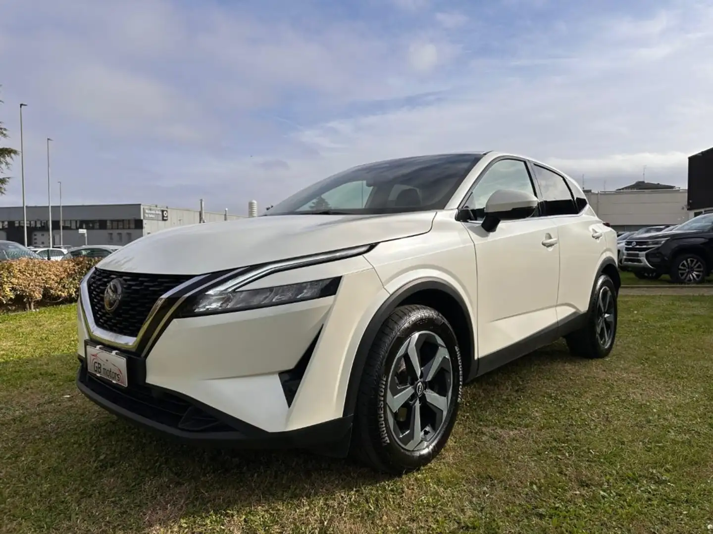 Nissan Qashqai MHEV 140 CV N-Connecta VARI COLORI DISPONIBILI Wit - 1