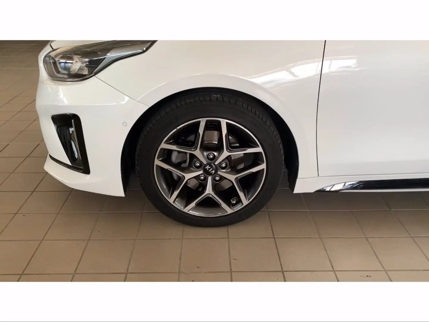 Kia Ceed / cee'd ProCeed 1.5 t-gdi mhev GT Line 160cv dct Blanc - 2