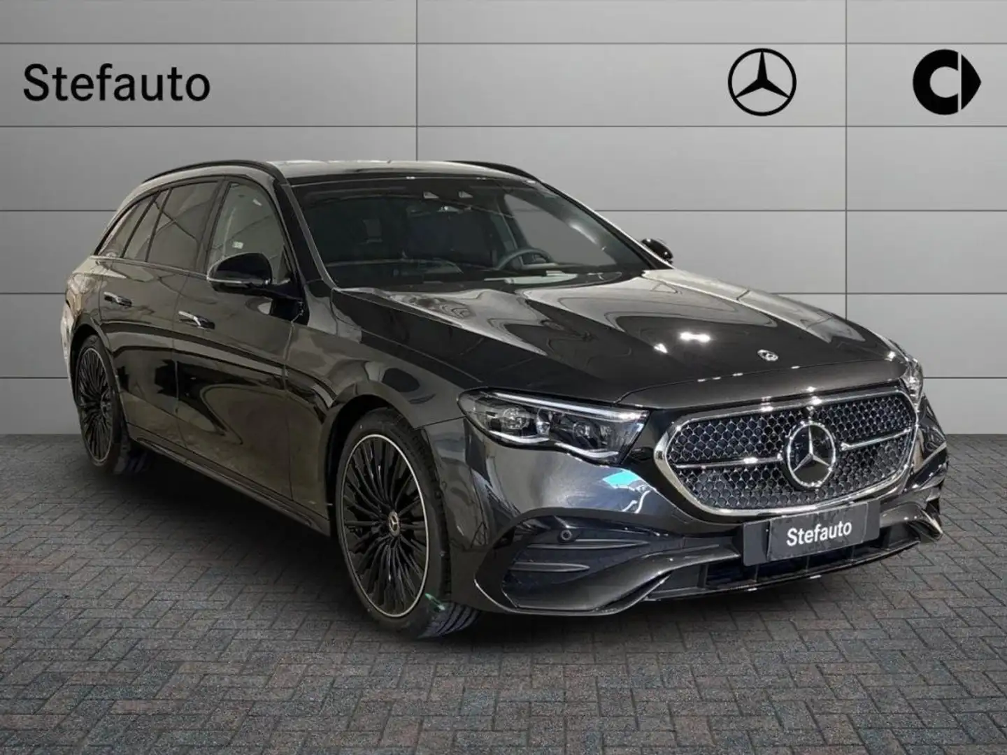 Mercedes-Benz E 220 d Mild hybrid 4Matic S.W. AMG Line Premium Grigio - 1