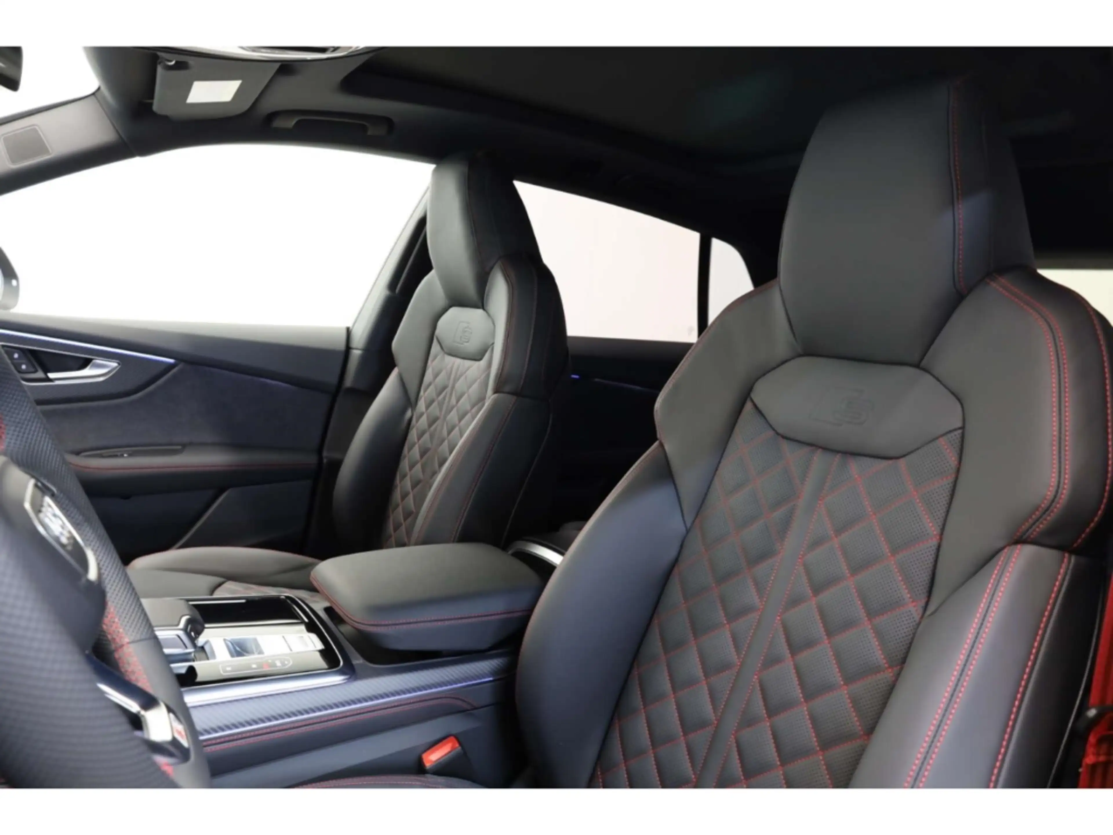 Audi Q8 TDI quattro S line business — photo 10