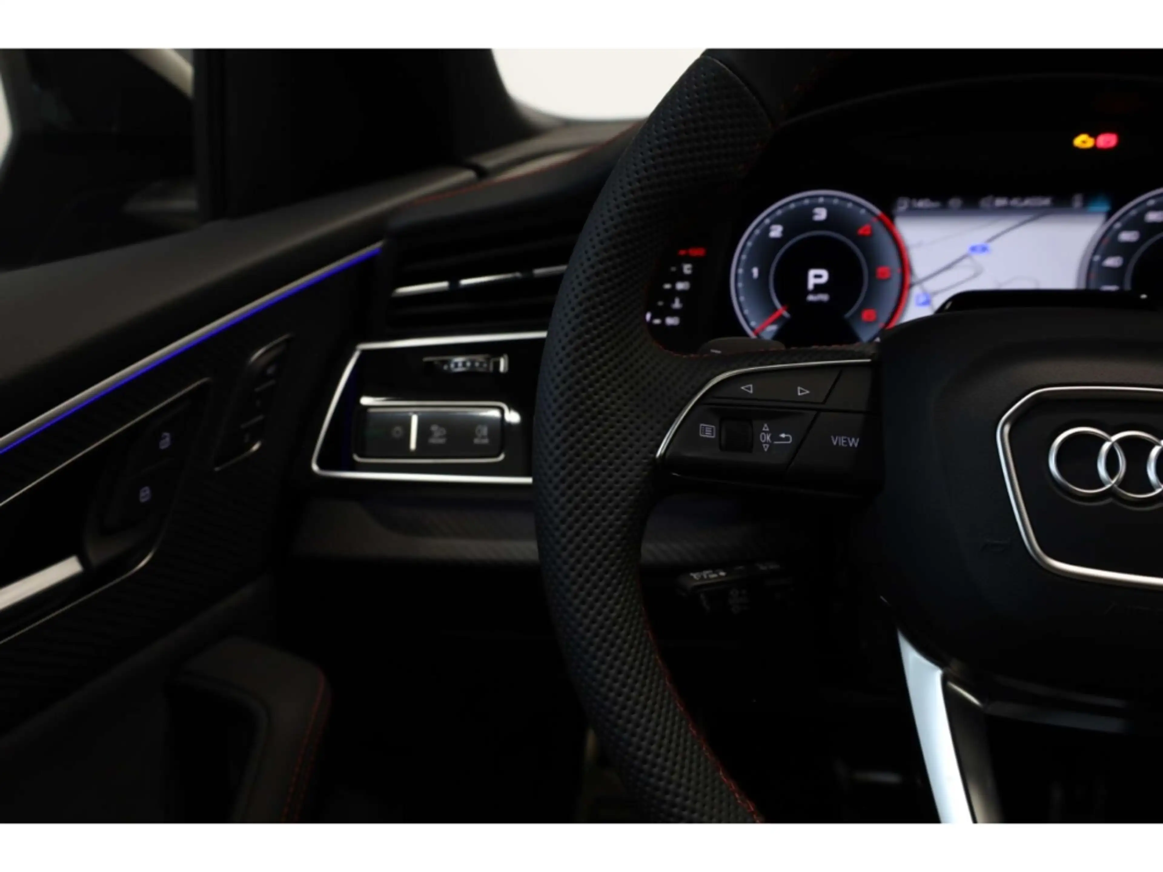 Audi Q8 TDI quattro S line business — photo 15