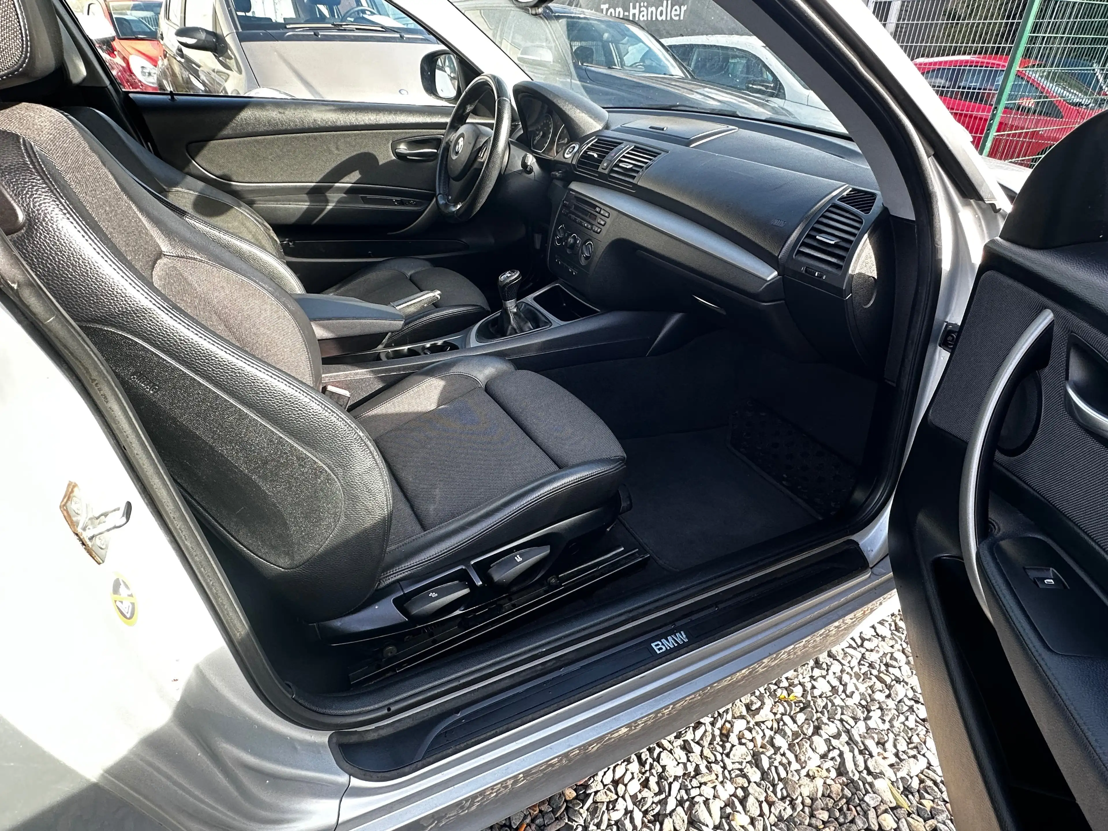 BMW 116 116 i *ALLWETTERREIFEN / M-PAKET / SITZHEIZUNG* — photo 14