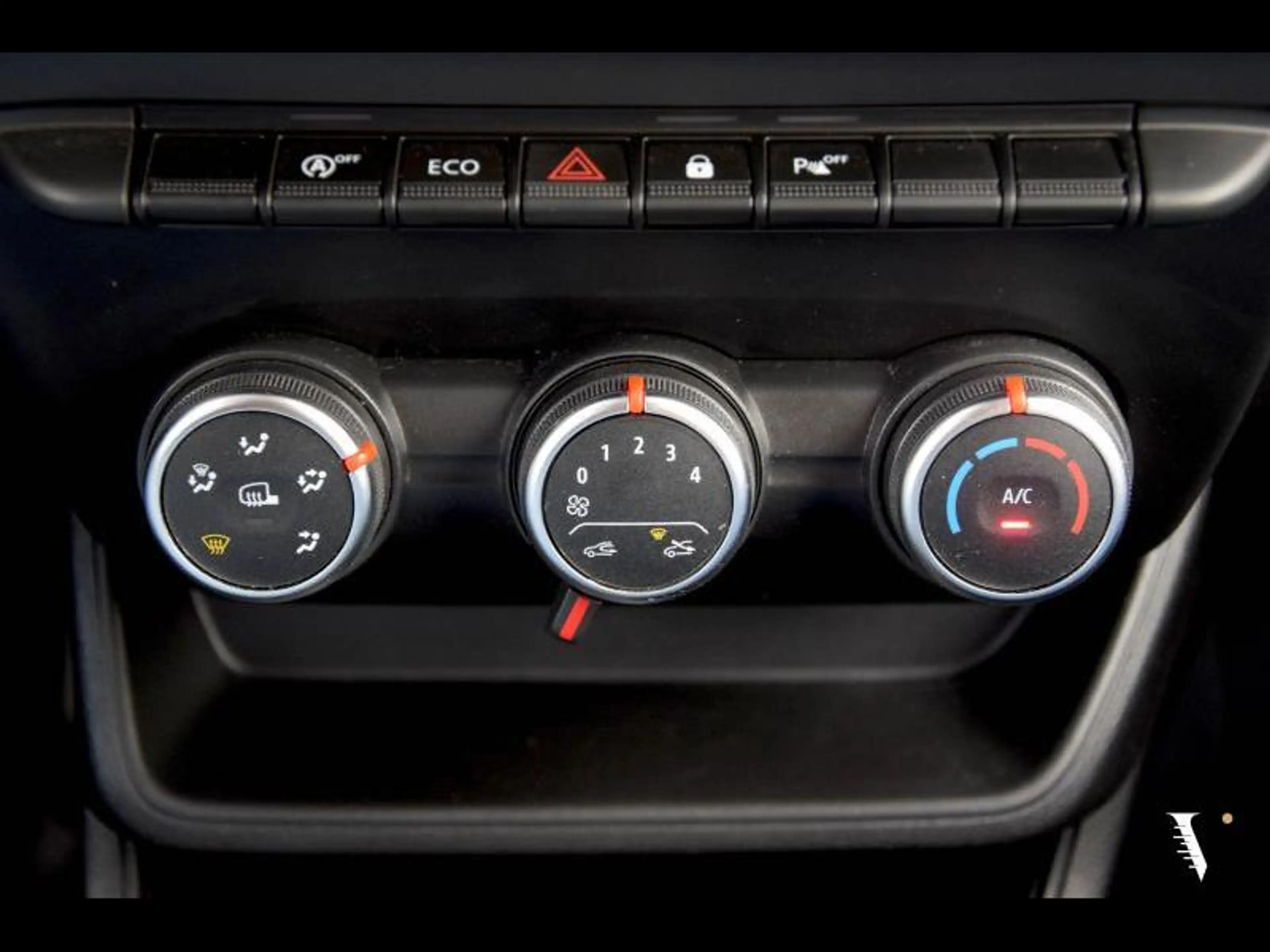 Renault Express NAVI | CARPLAY | PDC — photo 13