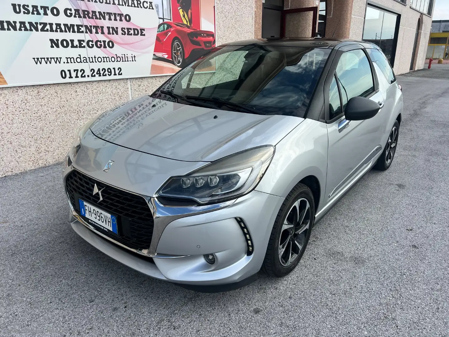 DS Automobiles DS 3 DS 3 PureTech 110 S&S Sport Chic NAVIGATORE CAMERA Zilver - 1