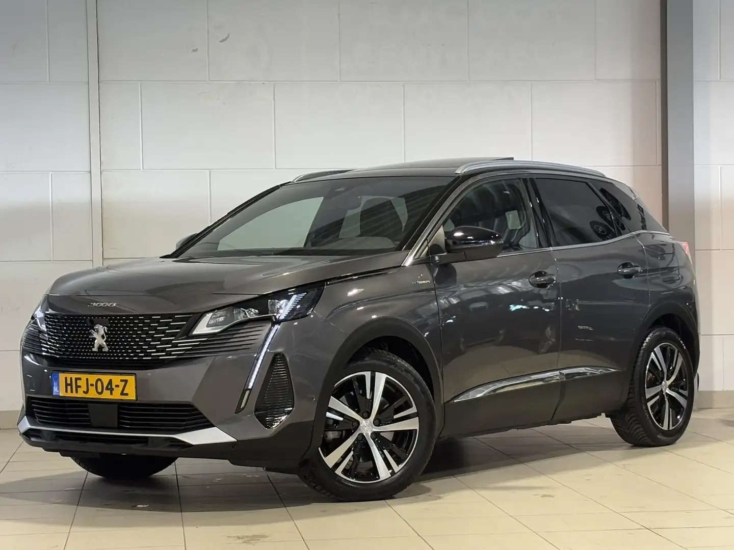 Peugeot 3008 GT 1.6 HYbrid4 PHEV 300pk e-EAT8 | 4x4 | SCHUIF/KA Gris - 2