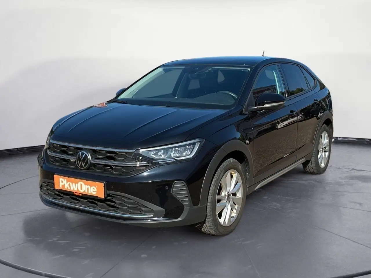 Volkswagen Taigo 1.0 TSI LIFE PANORAMA*LED*SHZ*PDC*CARPLAY — photo 1 of 14