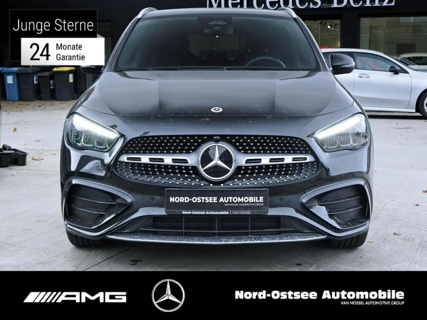 Mercedes-Benz GLA 200 d AMG AHK MBUX SHZ KEYLESS-GO Schwarz - 2