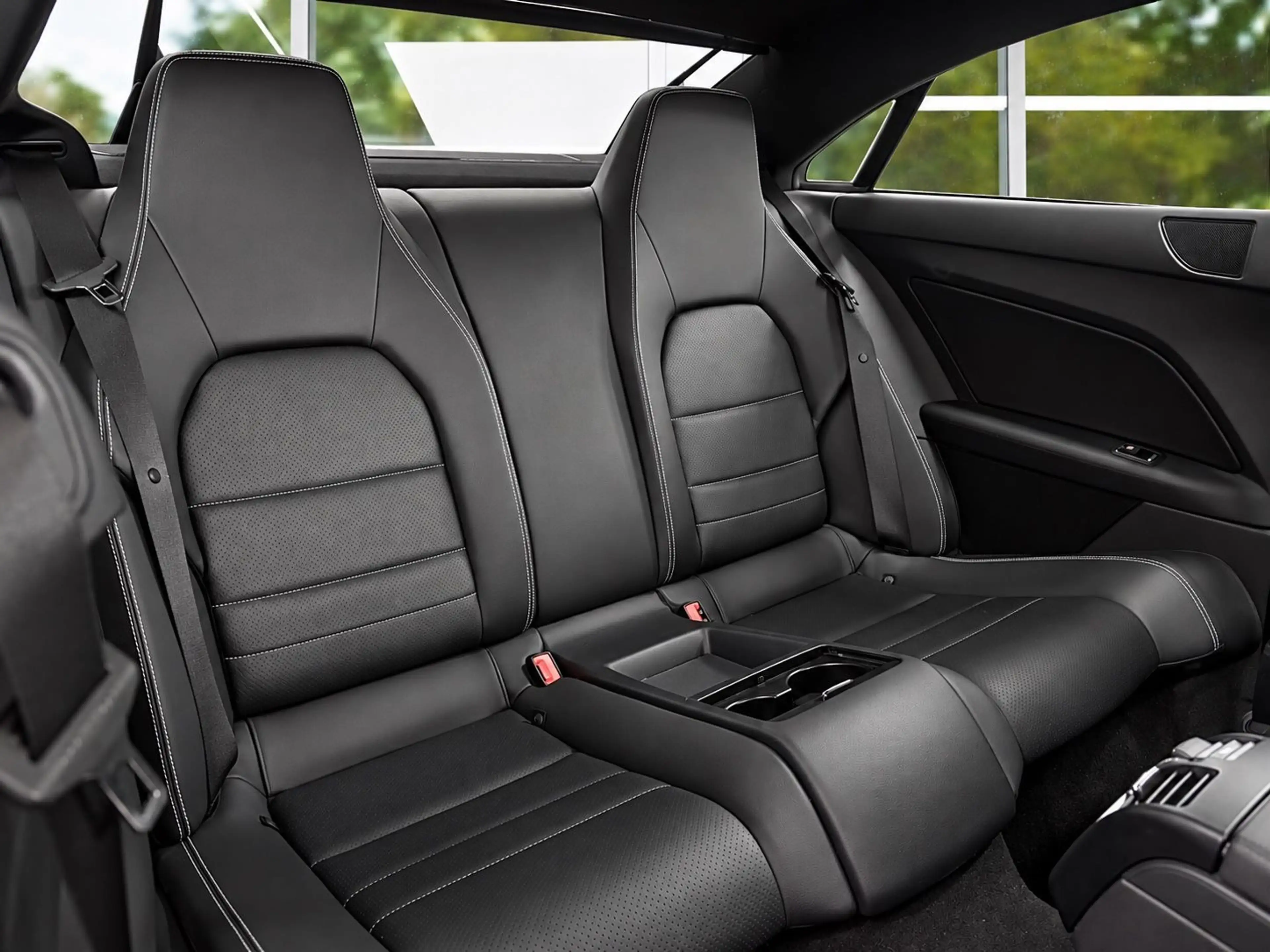 Mercedes-Benz E 250 CDI Coupe BlueEfficiency Avantg. Rentner — photo 8