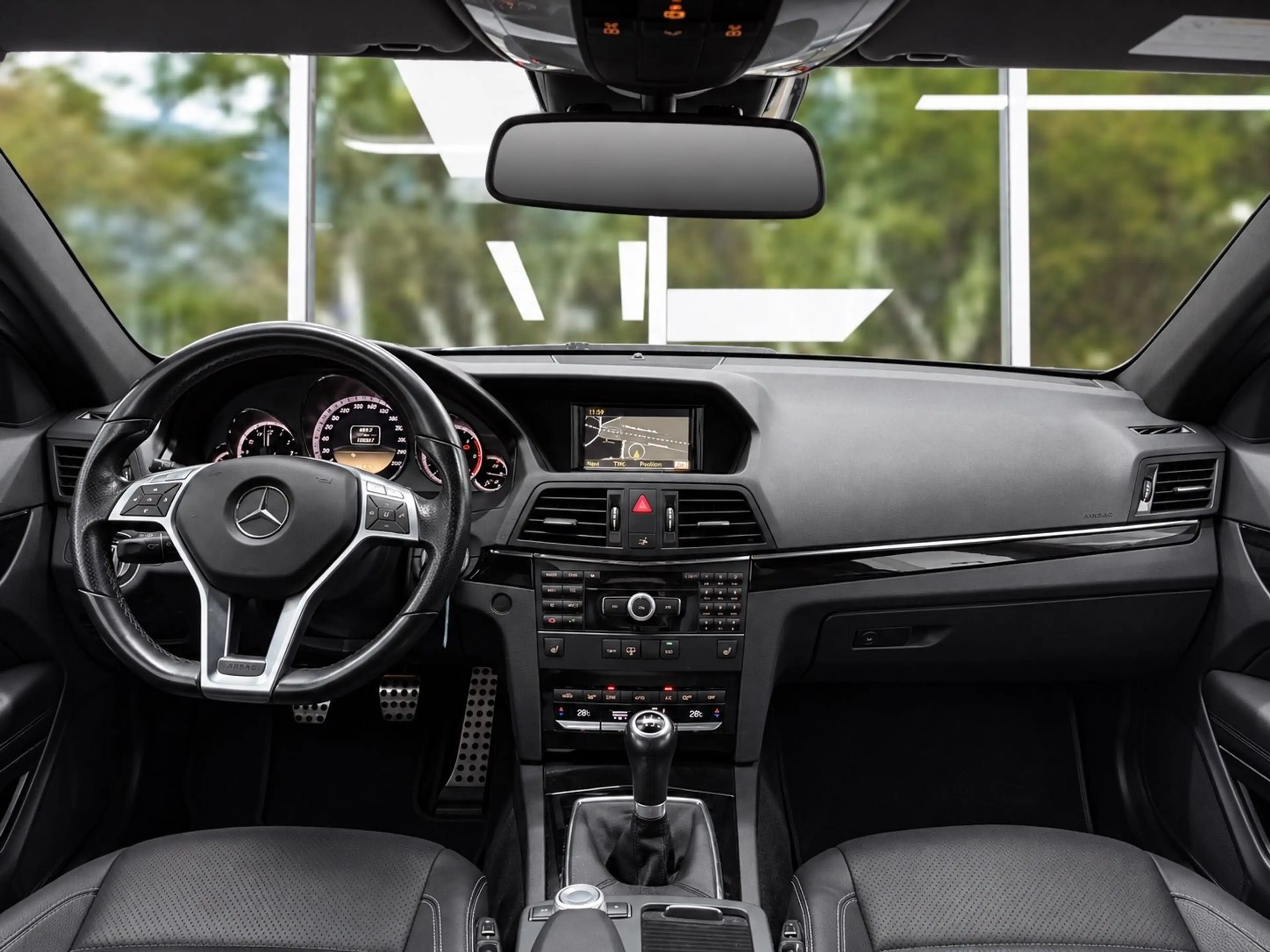 Mercedes-Benz E 250 CDI Coupe BlueEfficiency Avantg. Rentner — photo 9