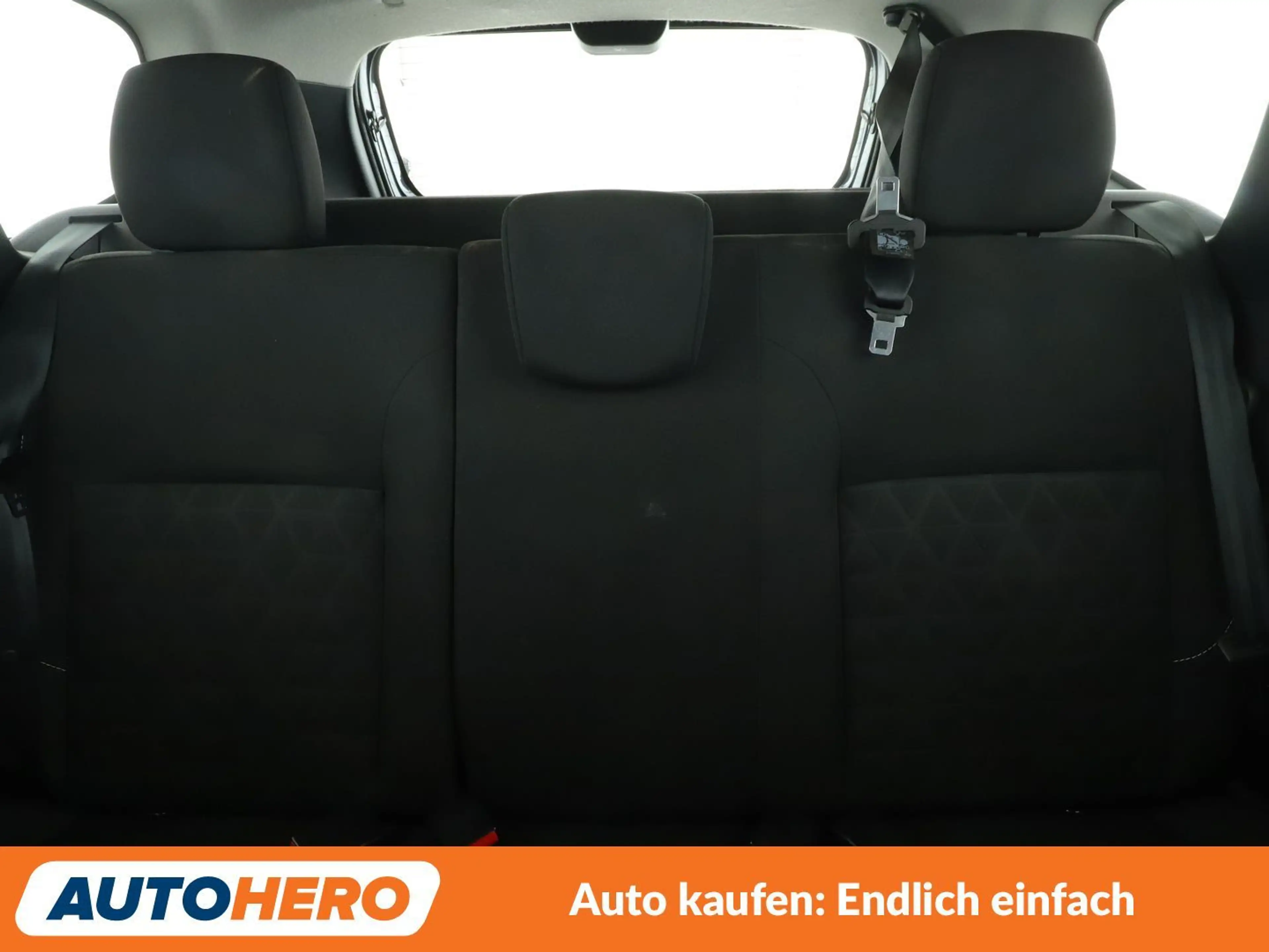 Dacia Duster 1.5 dCi Laureate 4x2 — photo 15