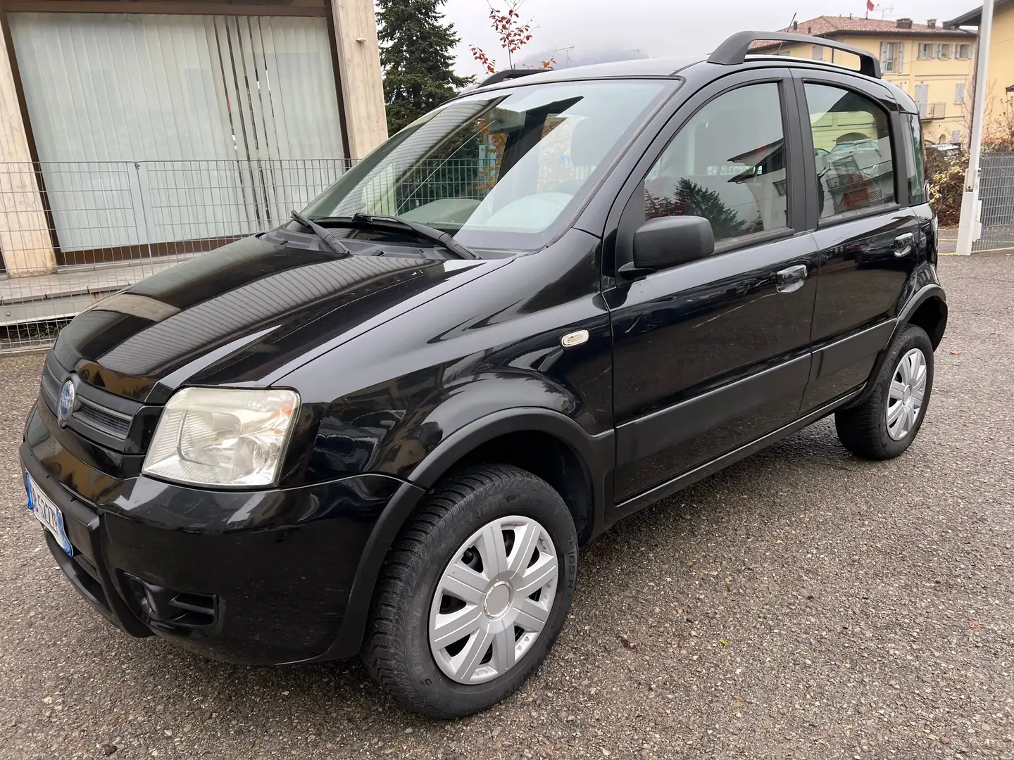Fiat Panda Panda 1.2 Climbing 4x4 Schwarz - 1