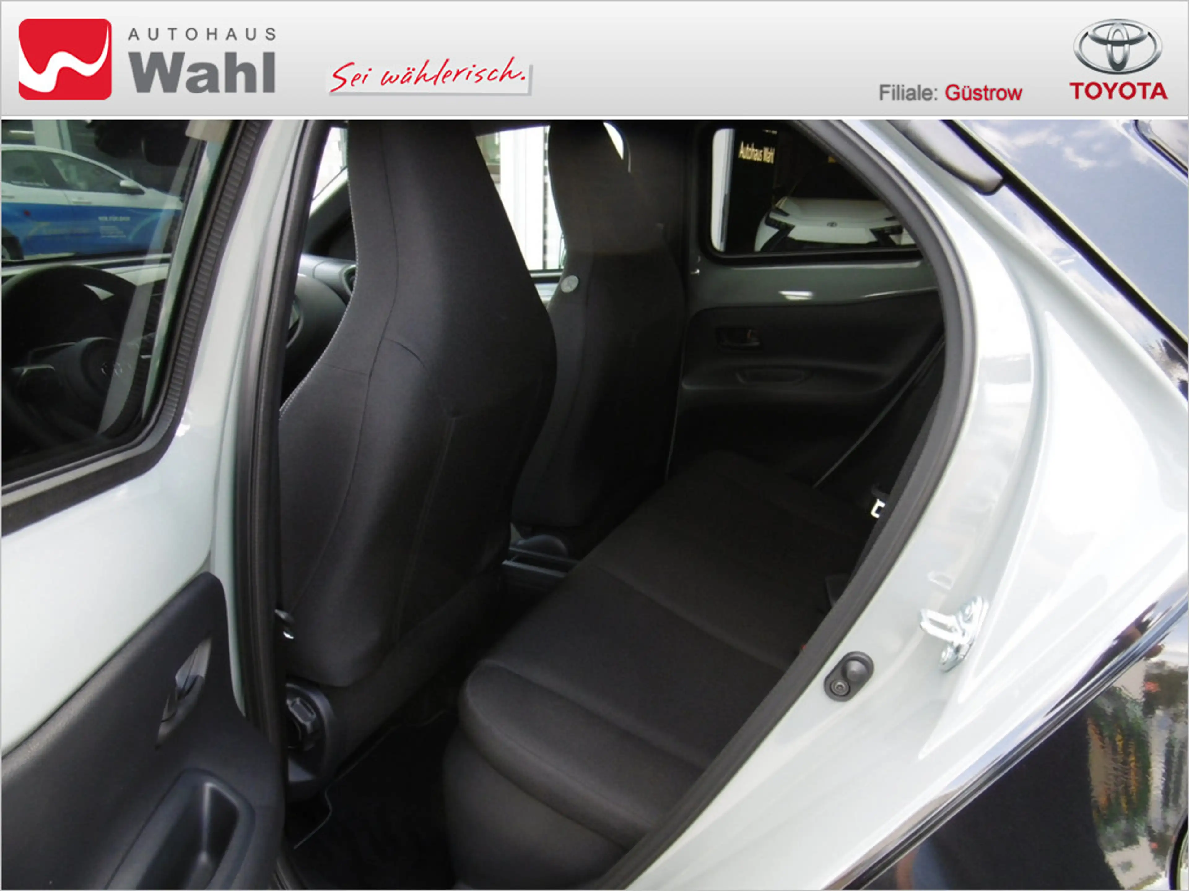 Toyota Aygo X 1.5 Hybrid Teamplayer — photo 8