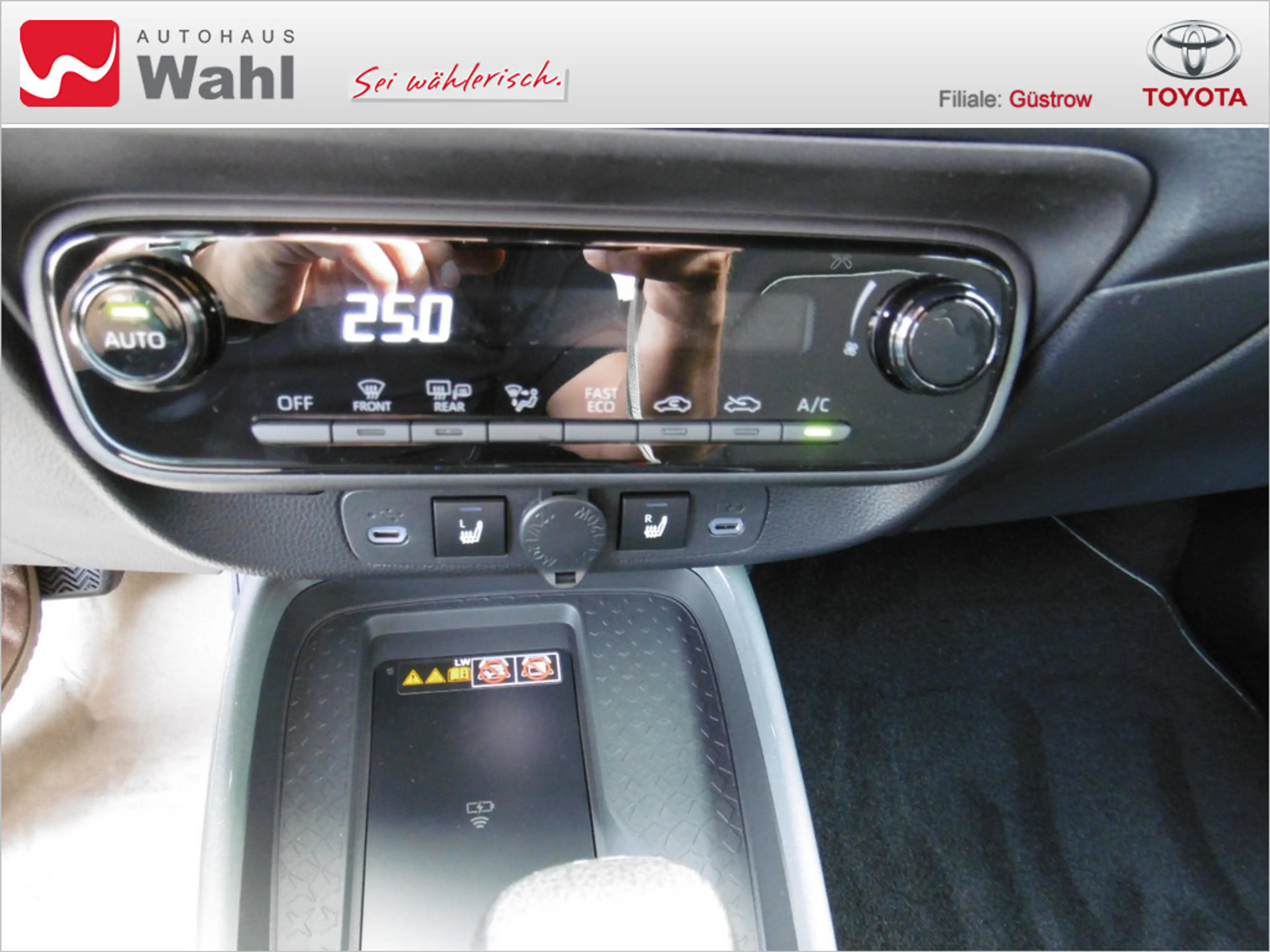 Toyota Aygo X 1.5 Hybrid Teamplayer — photo 10