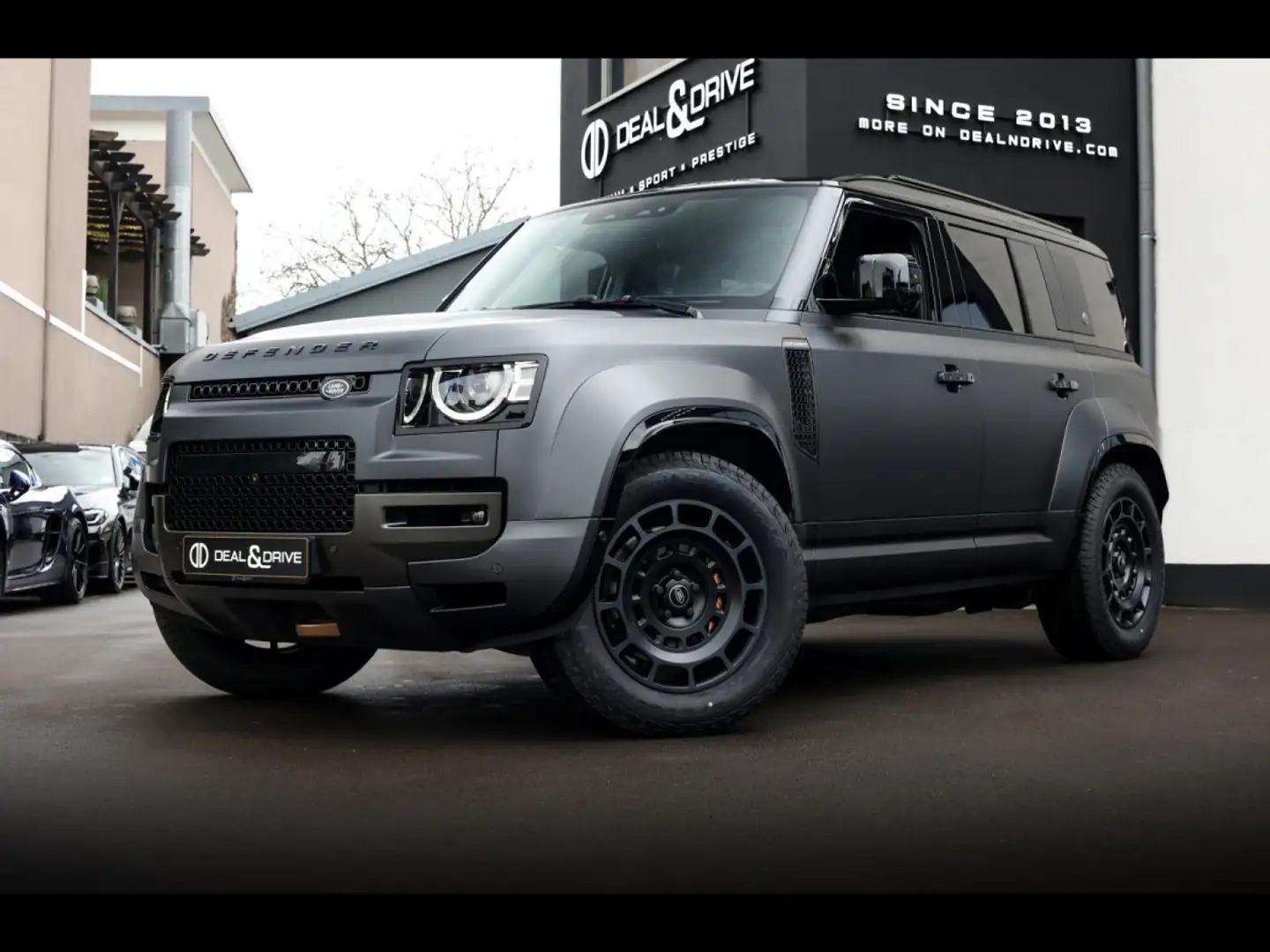 Land Rover Defender 110 V8 P635 MHEV OCTA AWD EDITION ONE°MY25°CARBON Gris - 1