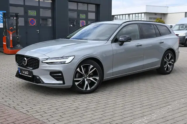 Volvo V60 main image