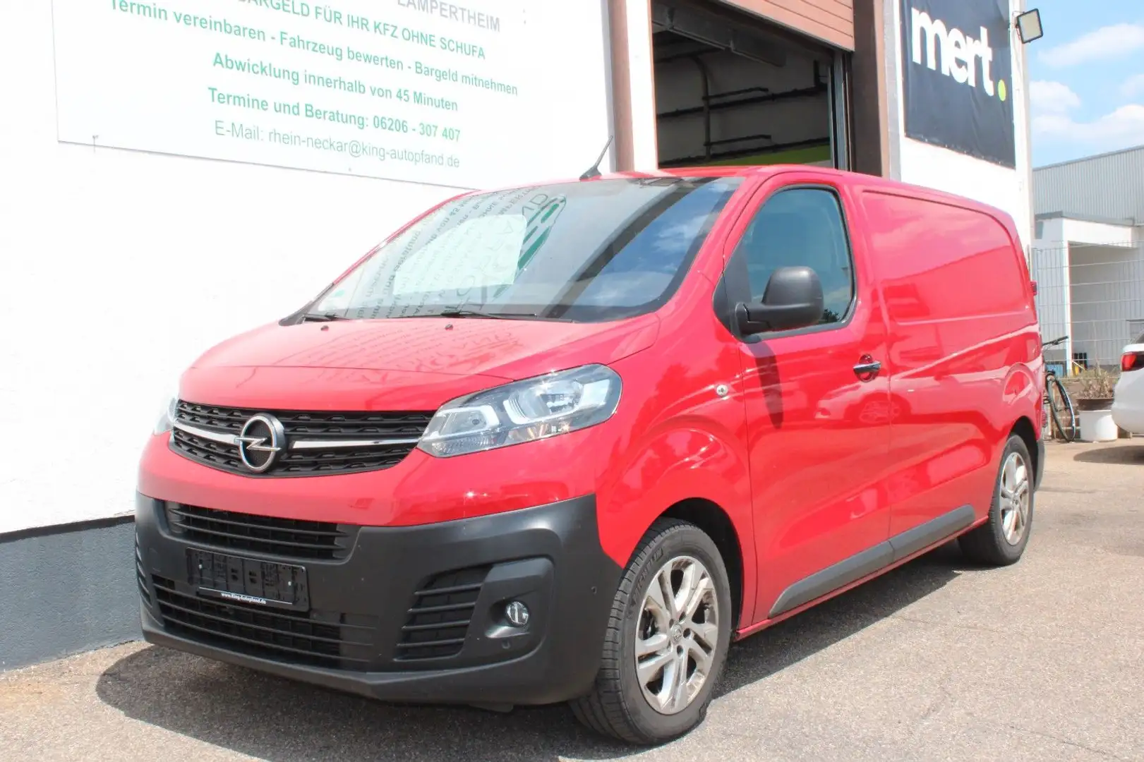 Opel Vivaro 2.0 CDTI L2 Autom. Navi PDC Standheizung Rood - 1