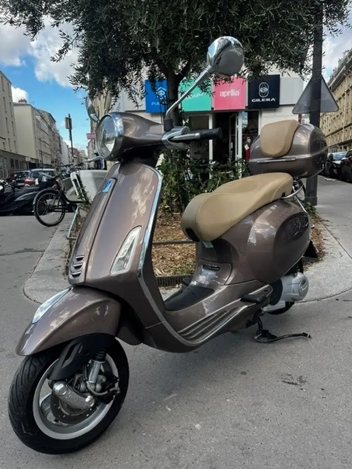 Vespa Primavera 125