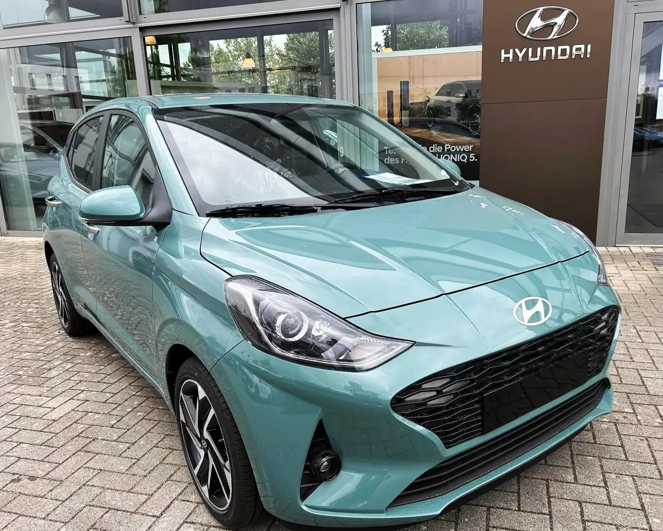 Hyundai i10 FL 1.2 Prime, Smart Key.Klimaaut.Navi.SHZ.LM Grün - 2