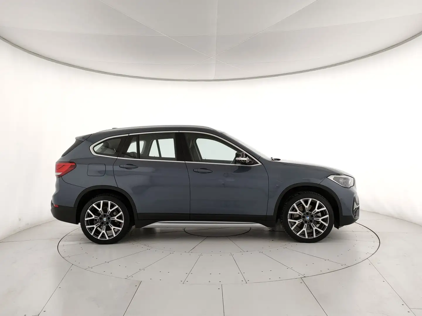 BMW X1 X1 xdrive25e xLine auto Grau - 2