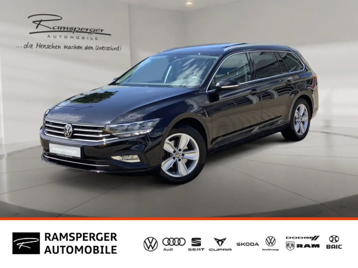 Volkswagen Passat Variant 2.0 TDI DSG Business AHK ACC Navi Zwart - 1