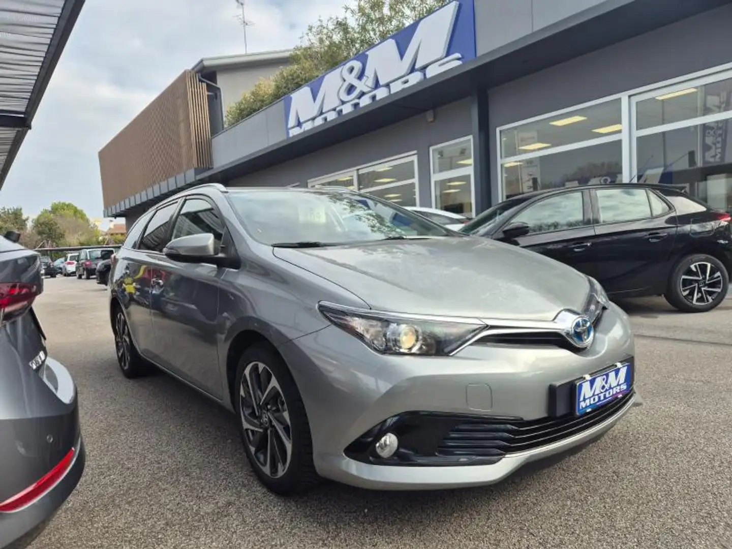 Toyota Auris 1.8h Active cvt Grigio - 1