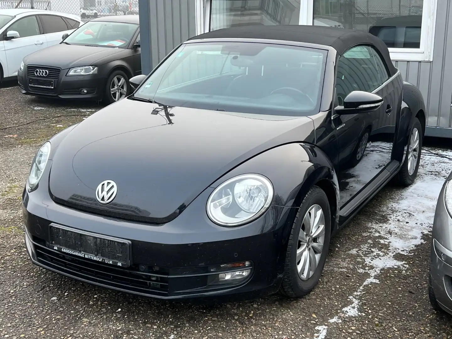 Volkswagen Beetle 1.6 TDI Cabriolet Basis Schwarz - 1