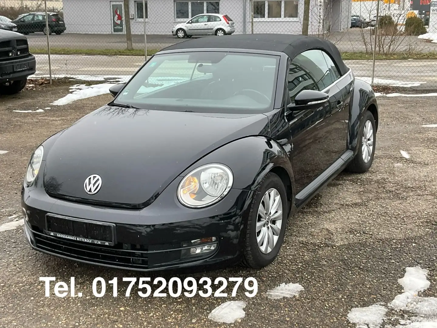 Volkswagen Beetle 1.6 TDI Cabriolet Basis Schwarz - 1