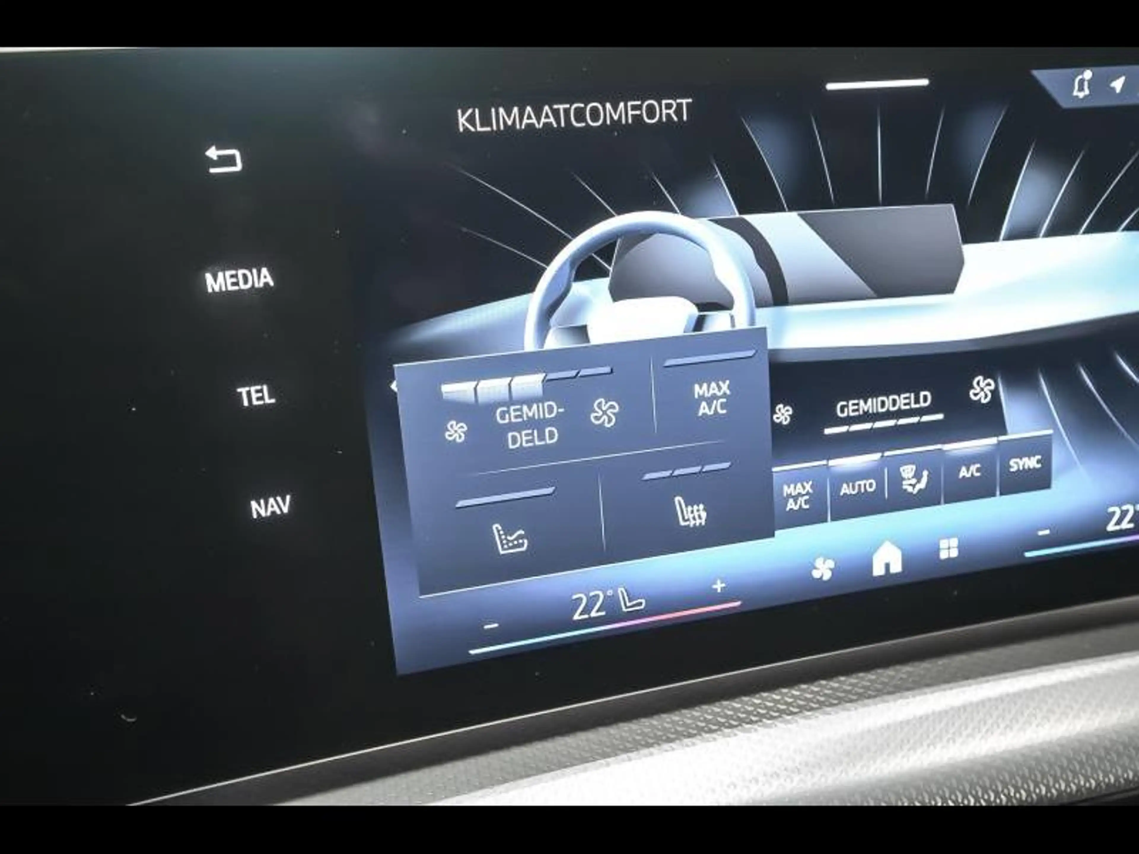BMW X2 sDrive20i - M Pack — photo 13